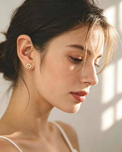 10pcs Gold Halloween Earrings , Gold Plated Brass Ghost Stud Earrings (GB-3312)