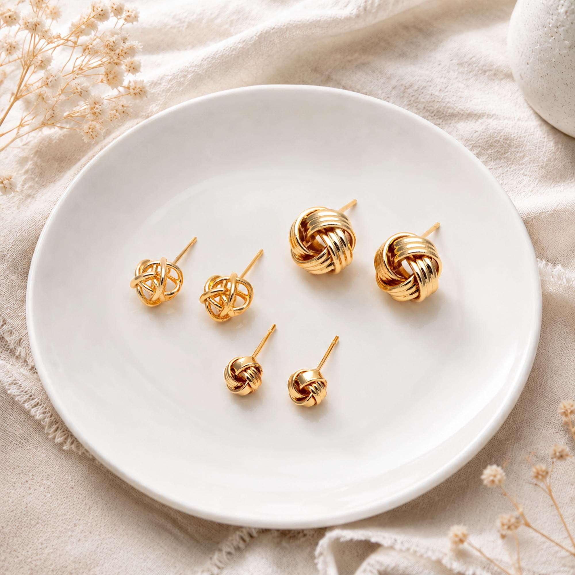 10pcs Gold Knot ear studs, Celtic knot earrings, Minimalist Stud Earrings (GB-4342)