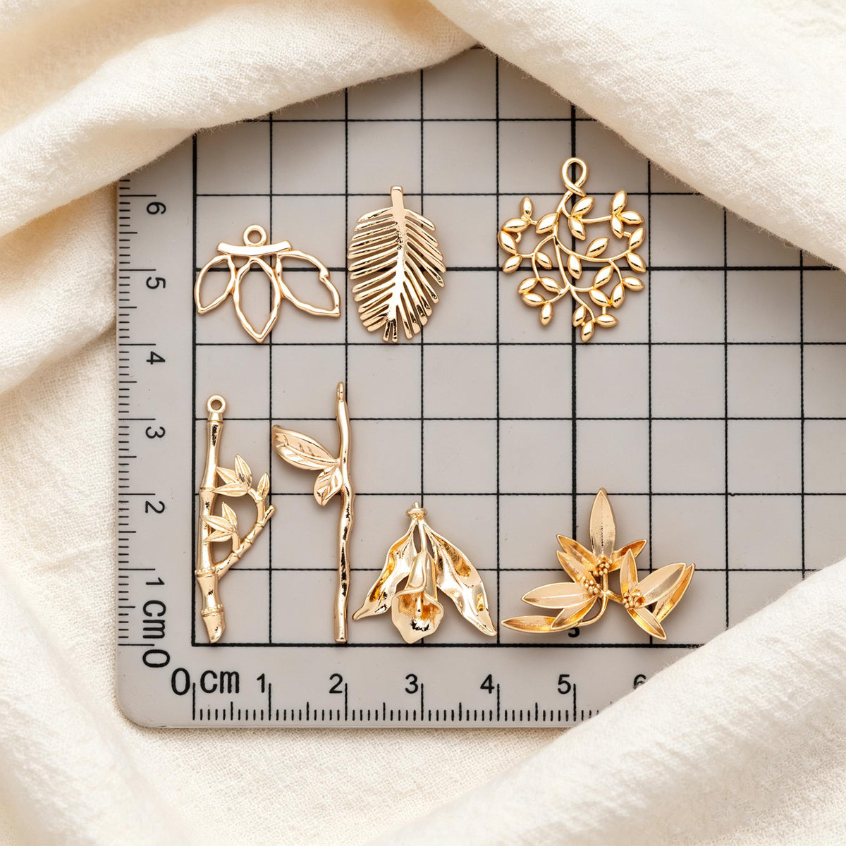 10pcs Gold Leaf Flower Charms , 18K Gold plated Brass, Dainty Earring Pendants (GB-3770)