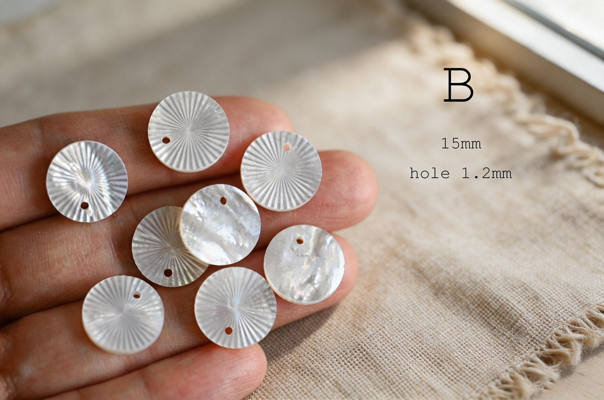 4pcs Natural White Mother of Pearl Shell Pendant Charm, Oval Round Fan Shape, DIY Earrings Necklace Making Supplies (BK-014)