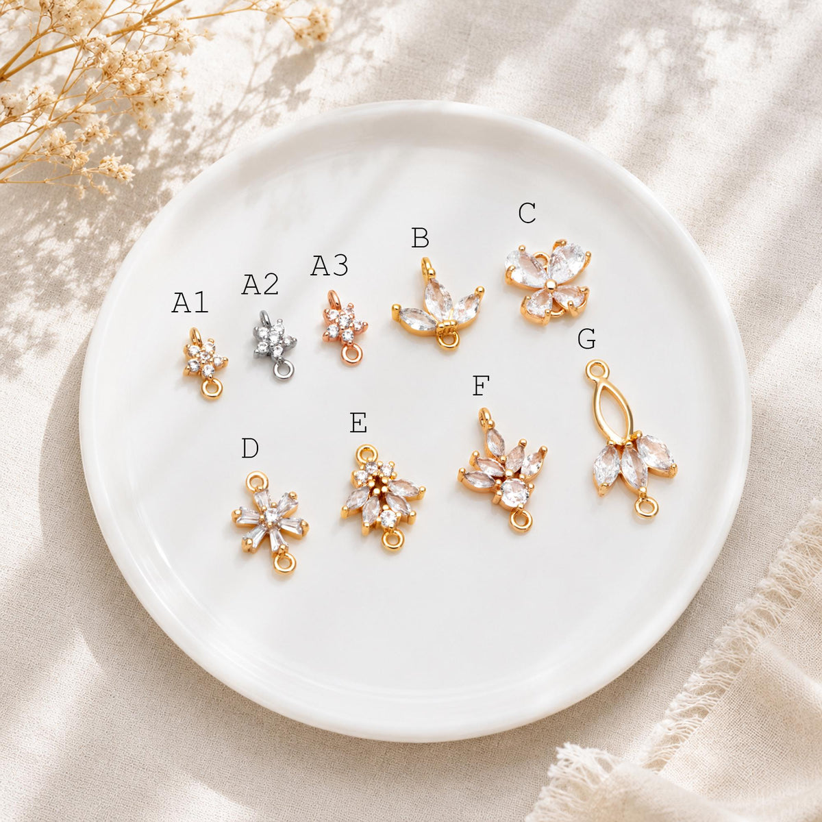 10pcs CZ Pave Flower Leaf Connector, 18K Gold plated Brass, Dainty Connector Charms (GB-3670)