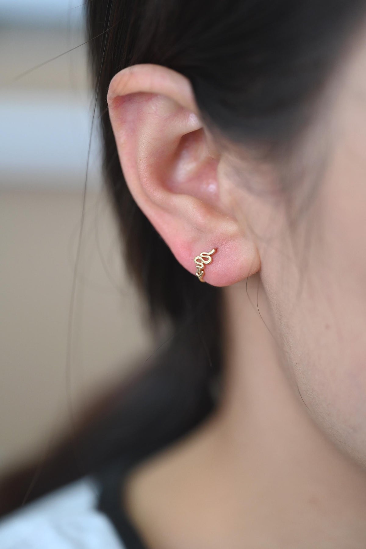 4pcs Gold Tiny Cartilage Hoop Earrings, Tragus Hoop, Rook Hoop, Helix Hoop, Cartilage Hoop, Cartilage Clicker Hoop (GB-3474)
