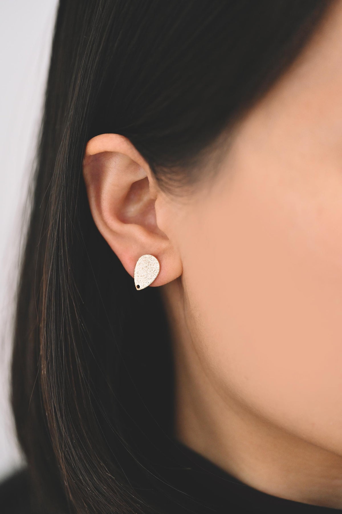 10pcs Gold Curved Rhombus Earring With A Loop, Real Gold Plated Brass Geometric Earring Studs (GB-3214)
