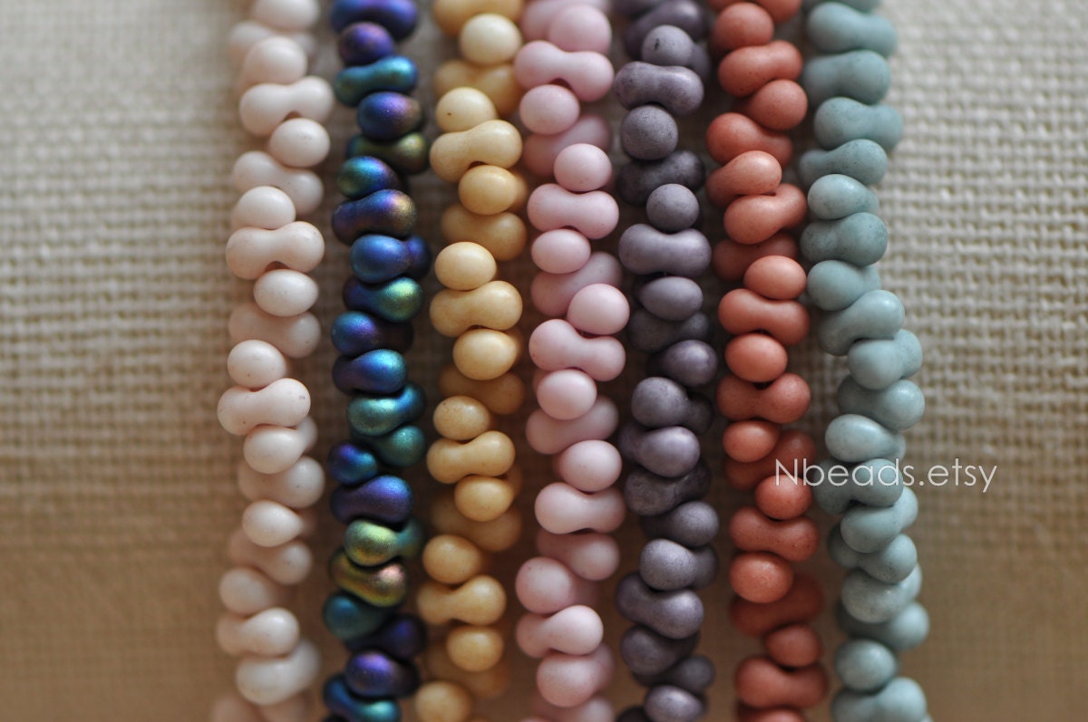 Farfalle Peanut Seed Glass Beads 4x2mm, (TS-70)