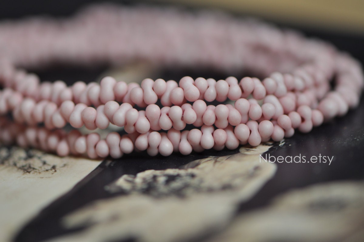 Farfalle Peanut Seed Glass Beads 4x2mm, (TS-70)