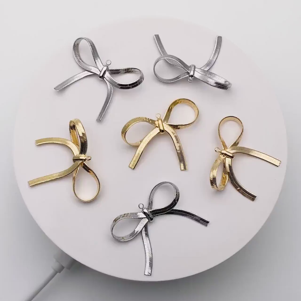 10pcs Gold/ Rhodium plated Bowknot Charms, Large Bow Knot Pendants  35x37mm (#GB-2745-G)