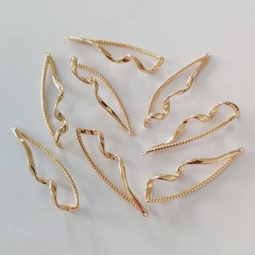 4pcs Gold plated Brass Twist Wire Pendants, Earring Component Charms (GB-2658)