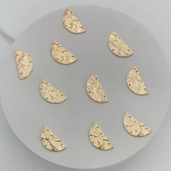 10pcs Hammered Semi Circle Charm Connectors 22.5mm, Gold Geometric Pendants with 3 Holes (GB-1422-C)
