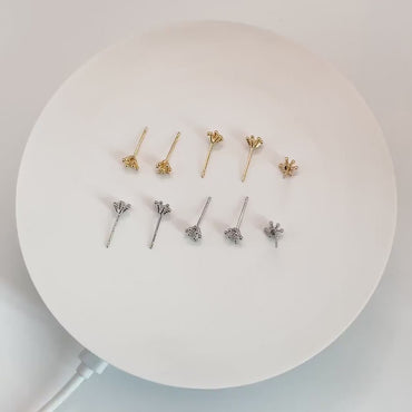 10pcs Gold/ Silver Tone Flower Earrings 6mm, Gold/ Rhodium Plated Brass, Minimalist Stud Earrings (GB-3381-K)
