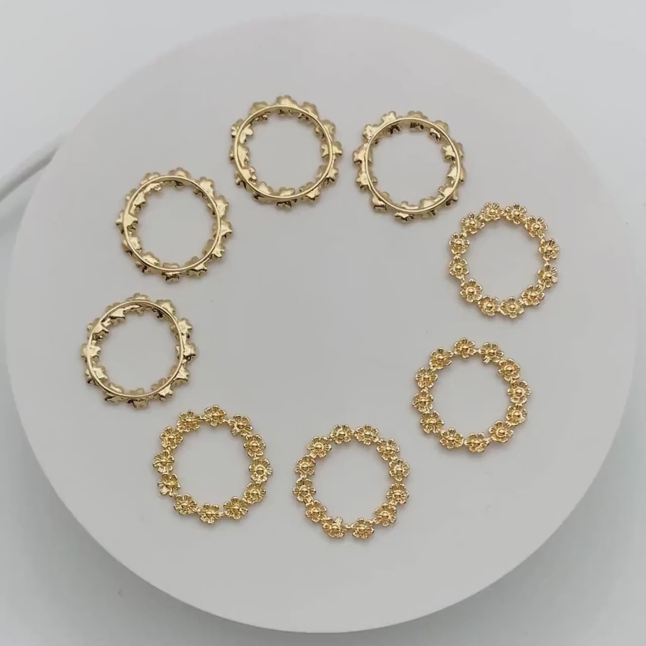 10pcs Gold Flower Garland Charms, 18K Gold plated Brass, Geometric Hoop Circle Pendants (GB-214-G)
