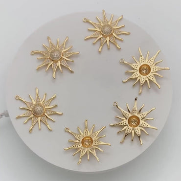 4pcs CZ Pave Gold Sun Charms: 18K Gold Plated Pendants  (GB-2259-E)