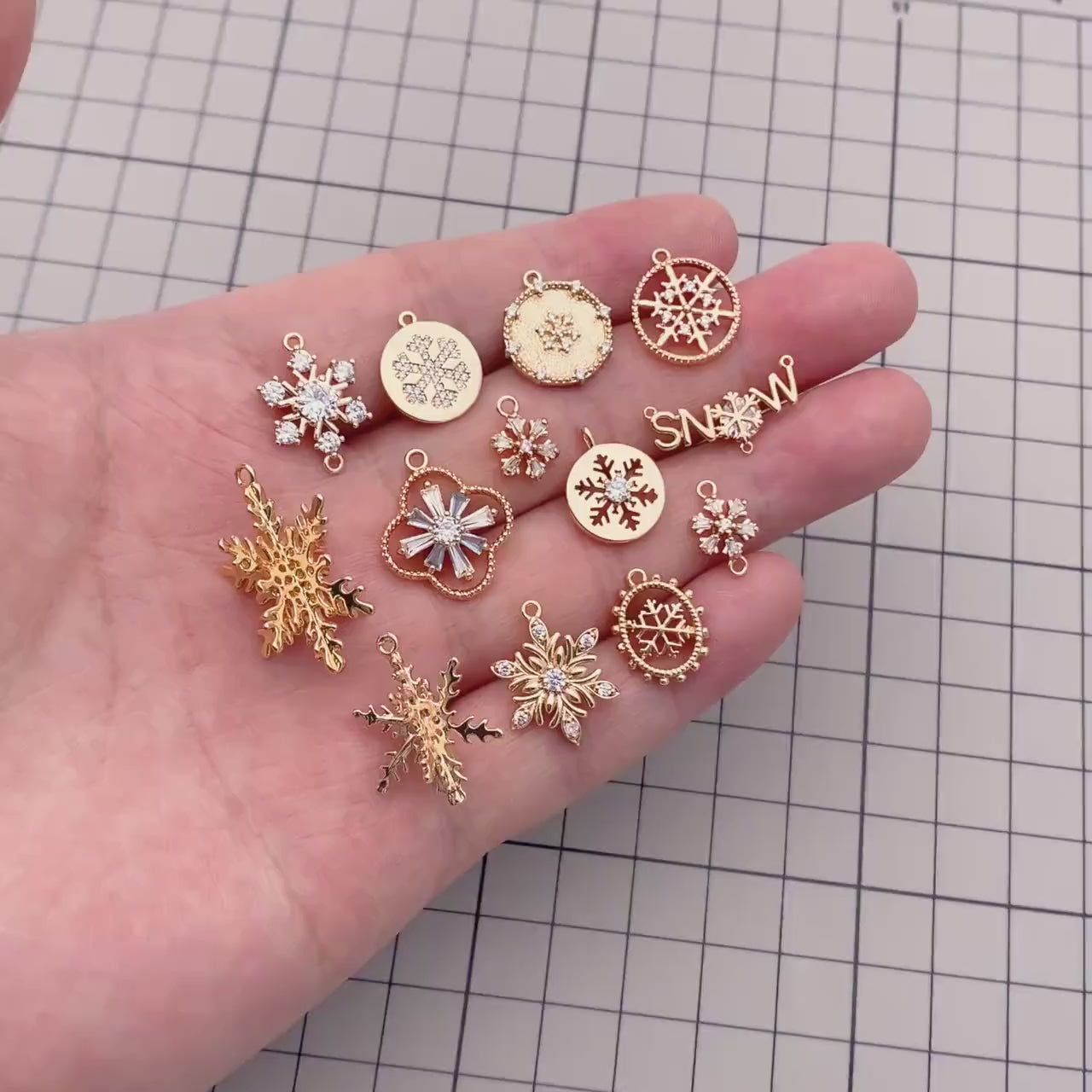 4pcs CZ Pave Snowflake Charms, Rhinestone Flower Connectors, Real Gold plated Brass Findings (GB-3486)