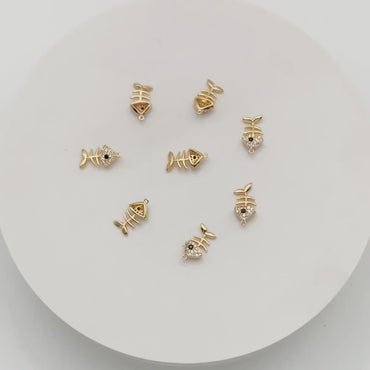 4pcs CZ Pave Gold Fishbone Charm, CZ Fishbone Pendant, Skeleton Pendant (GB-2936-A)