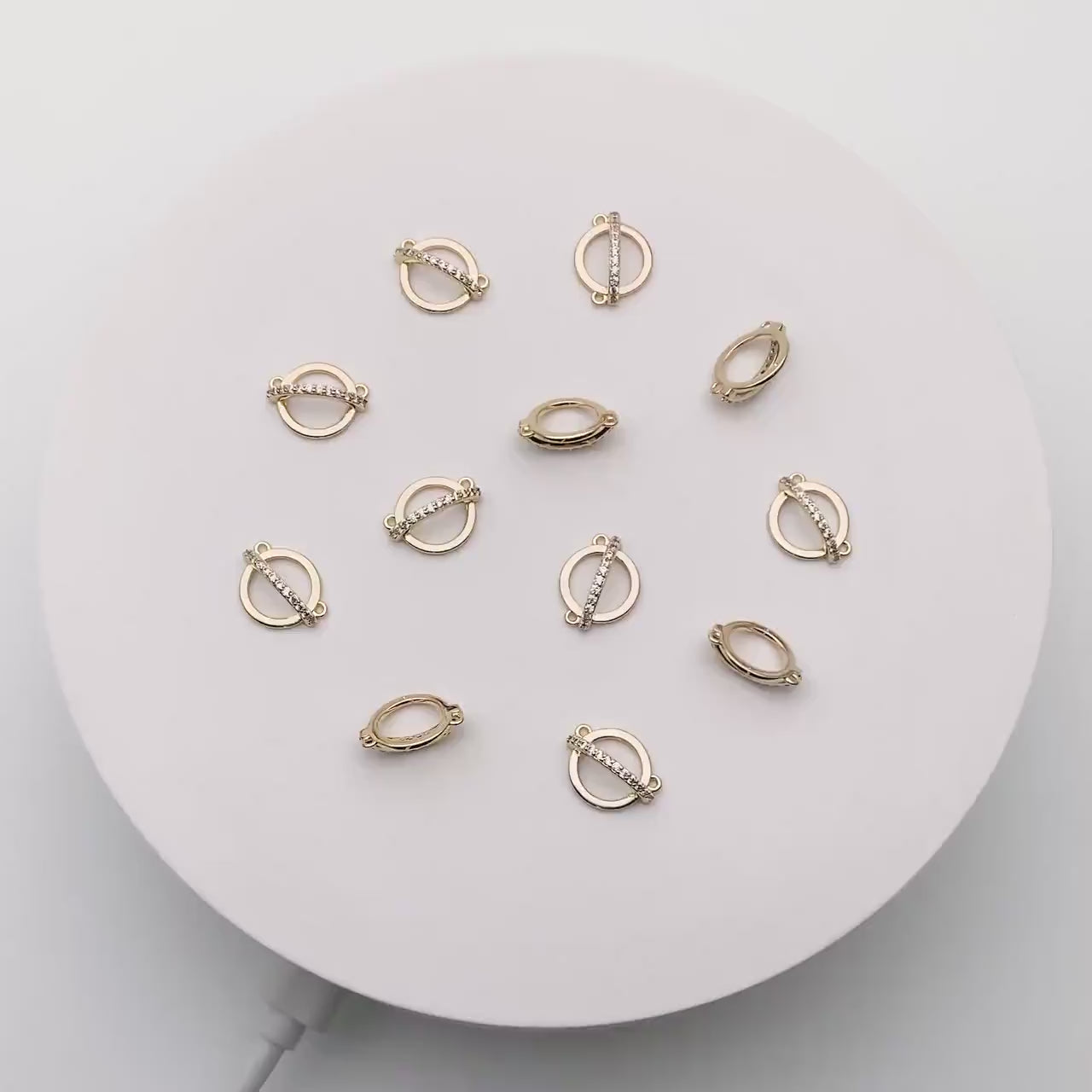 4 pieces CZ pave Gold Circle Charm Connectors 10mm (GB-1221)