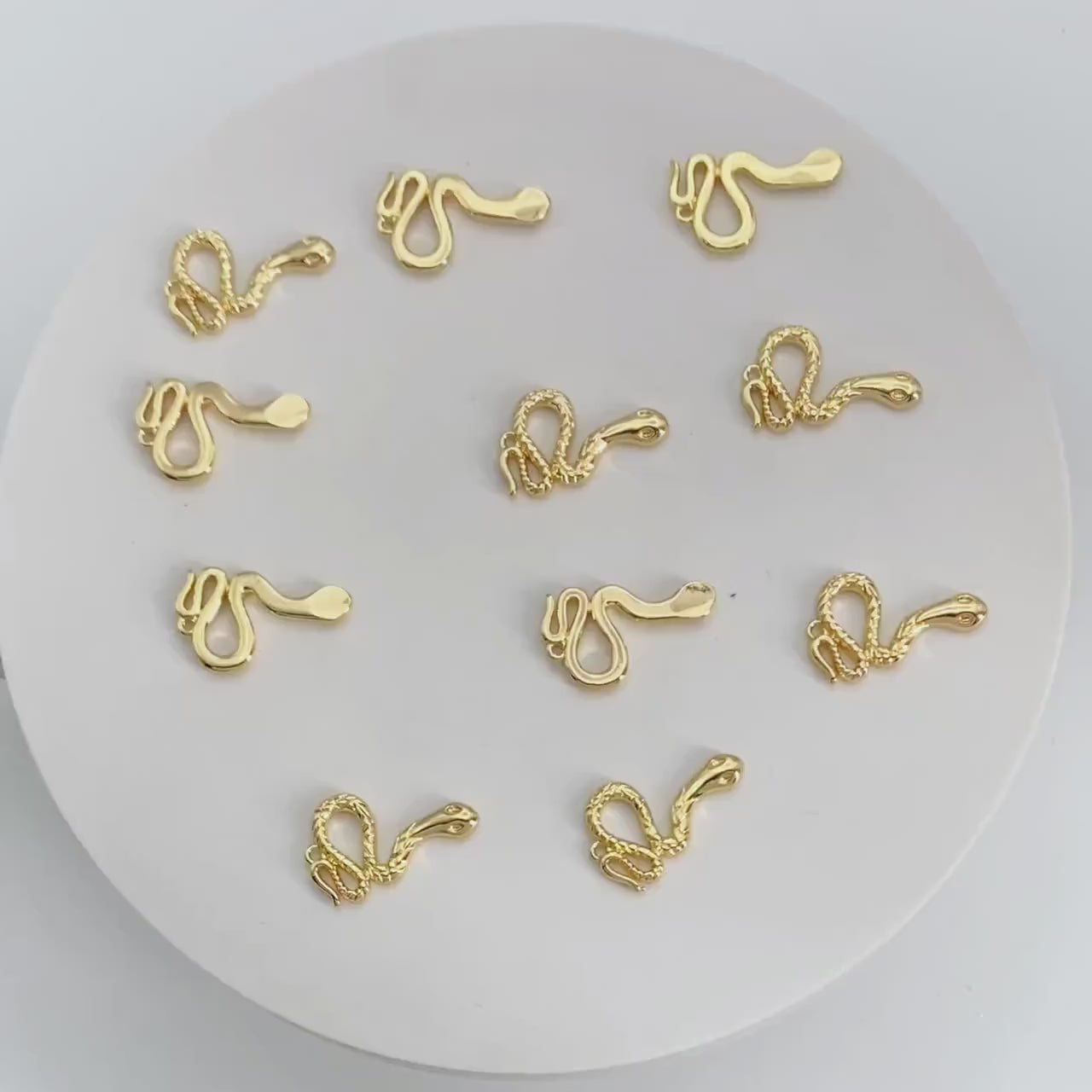 4pcs Gold Snake Charm 21x13mm, Snake Necklace, Snake Jewelry Snake Pendant, 18K Gold Plated Brass (GB-2756-E)