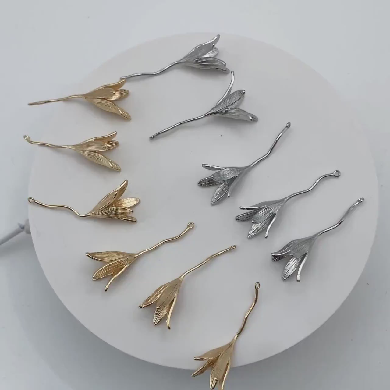 4pcs Gold/ Silver Flower Pendants 40x15mm, Real Gold/ Rhodium plated Brass Floral Charms (GB-954-C)