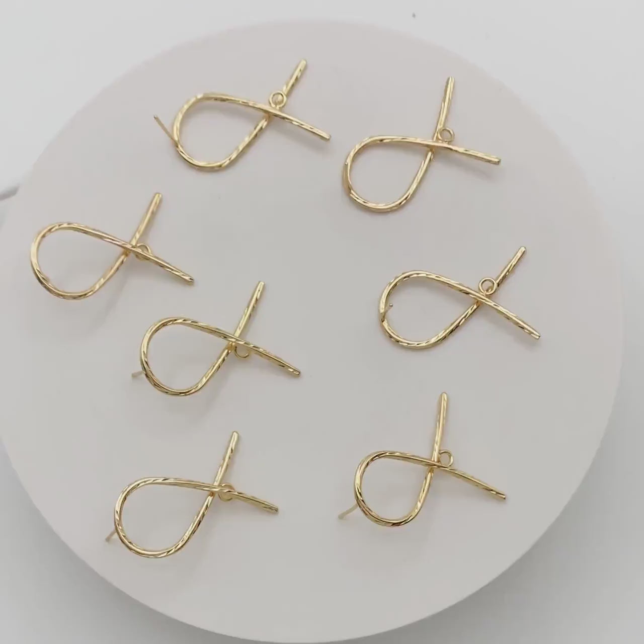 10pcs Gold Curved Rope Earring With A Loop, Gold plated Brass Knot Stud Earrings  (GB-3161)