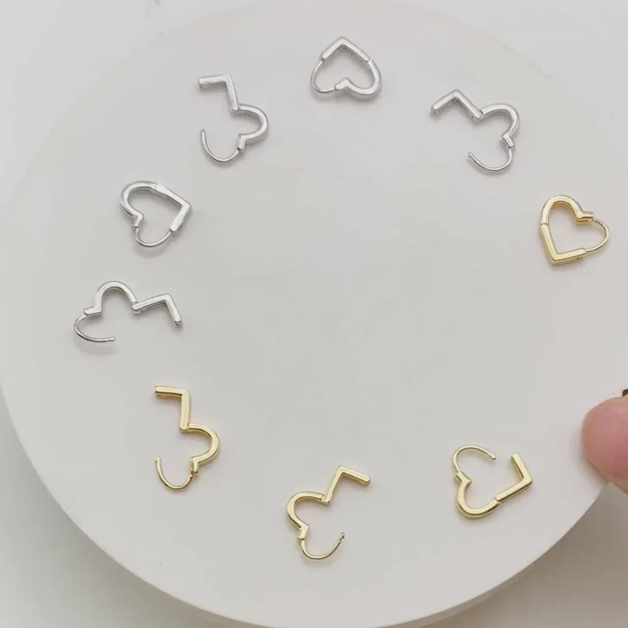 4pcs Gold/ Silver Tone Heart Huggie Earrings, 18K Gold/ Rhodium plated Brass, Dainty Hoop Earrings (GB-4535)