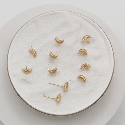 10pcs Gold Croissant Earrings 8x5mm, Real Gold Plated Brass Minimalist Stud Earrings (#GB-4329)