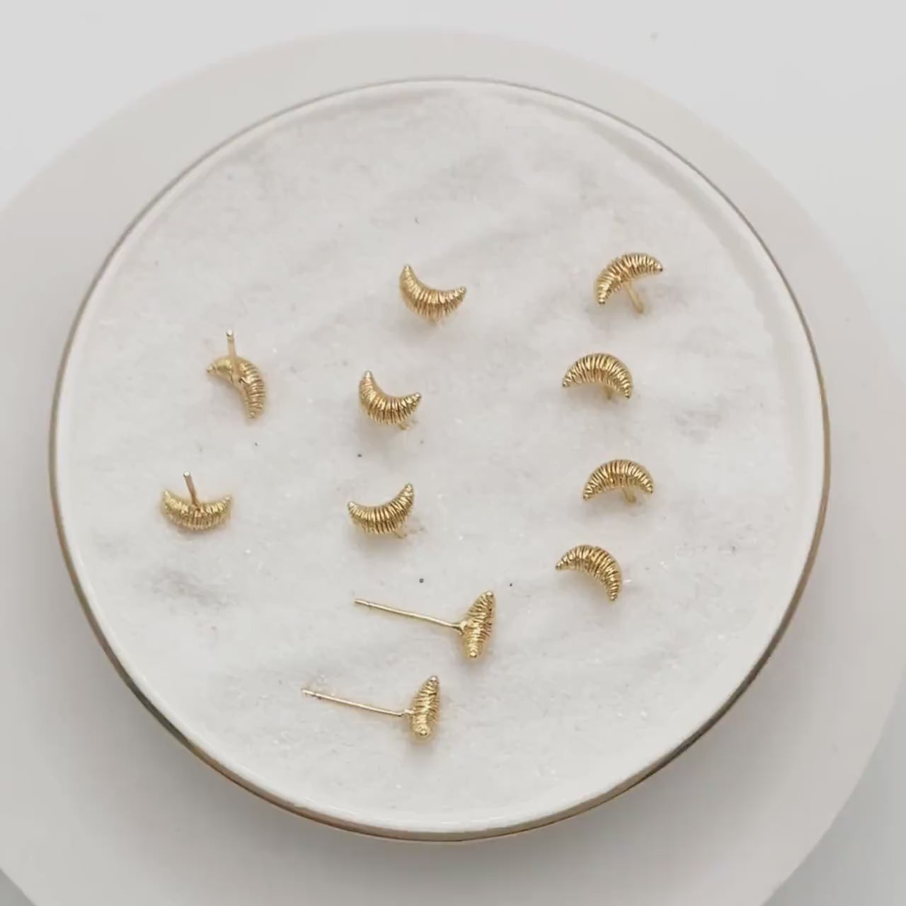 10pcs Gold Croissant Earrings 8x5mm, Real Gold Plated Brass Minimalist Stud Earrings (#GB-4329)