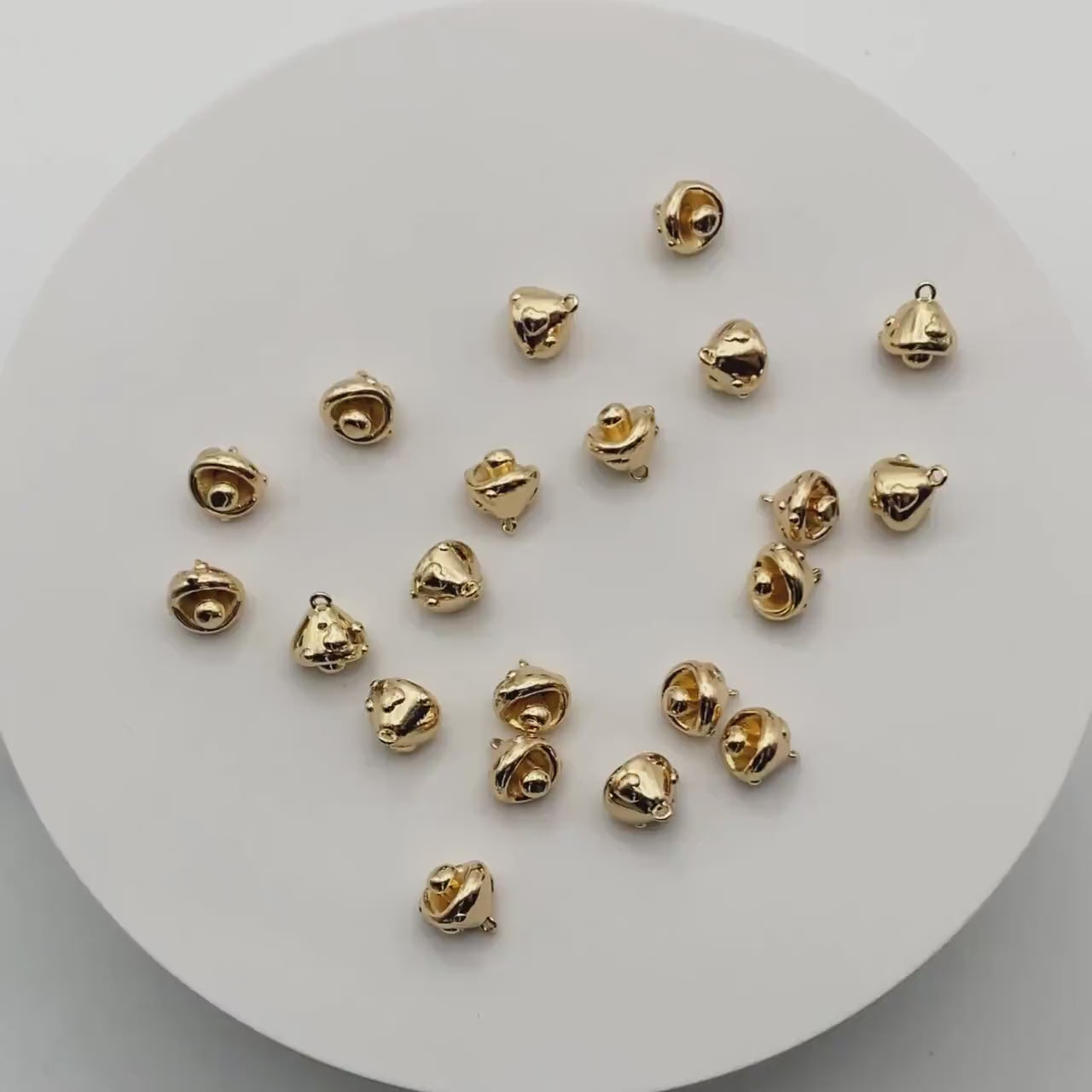10pcs Gold Heart Mushroom Charm 10x8mm, Real Gold plated Brass Mushroom Pendants (GB-4589-J)