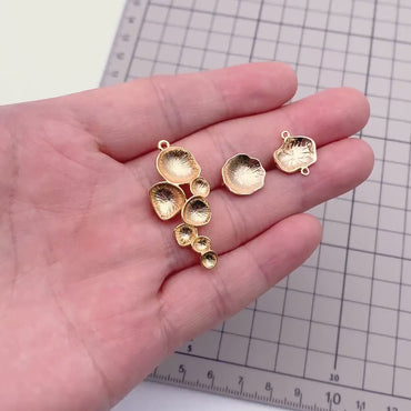 10pcs Gold Lotus Leaf Connectors, 18K Gold plated Brass, Lotus Leaves Charm Connectors (GB-3076)