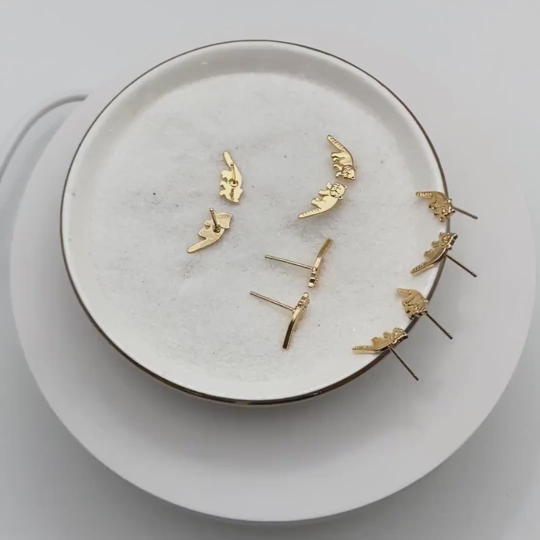 10pcs Gold Raccoon Earrings, Gold Plated Brass, Cute Animal Stud Earrings (GB-4111)