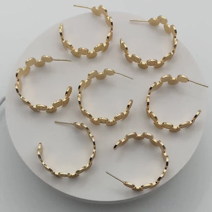 4pcs Gold Textured Disc Round Circle Ear Posts 33mm, Gold plated Brass, Geometric Hoop Stud Earrings (GB-3802)