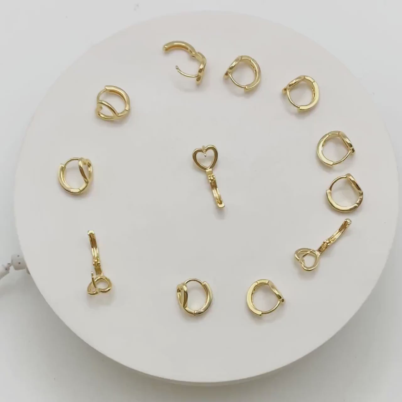 10pcs Gold Heart Hoop Earrings, 18K Gold plated Brass, Huggie Earrings, Minimalist Earring, Small Gold Hoops Earring (GB-3208)