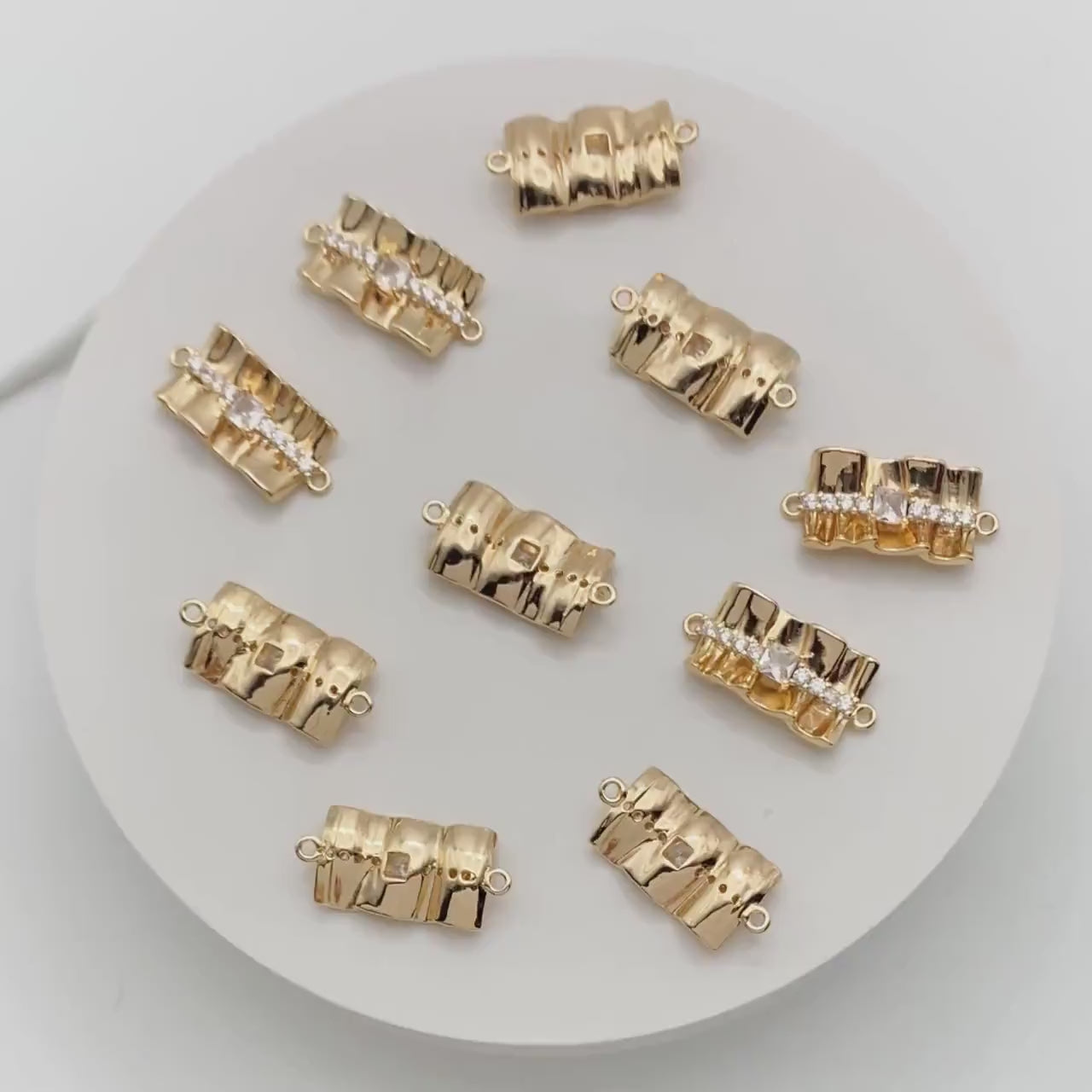 4pcs Gold plated Brass Curved Rectangle Link Charms, CZ Pave Connector Pendants (GB-3135)