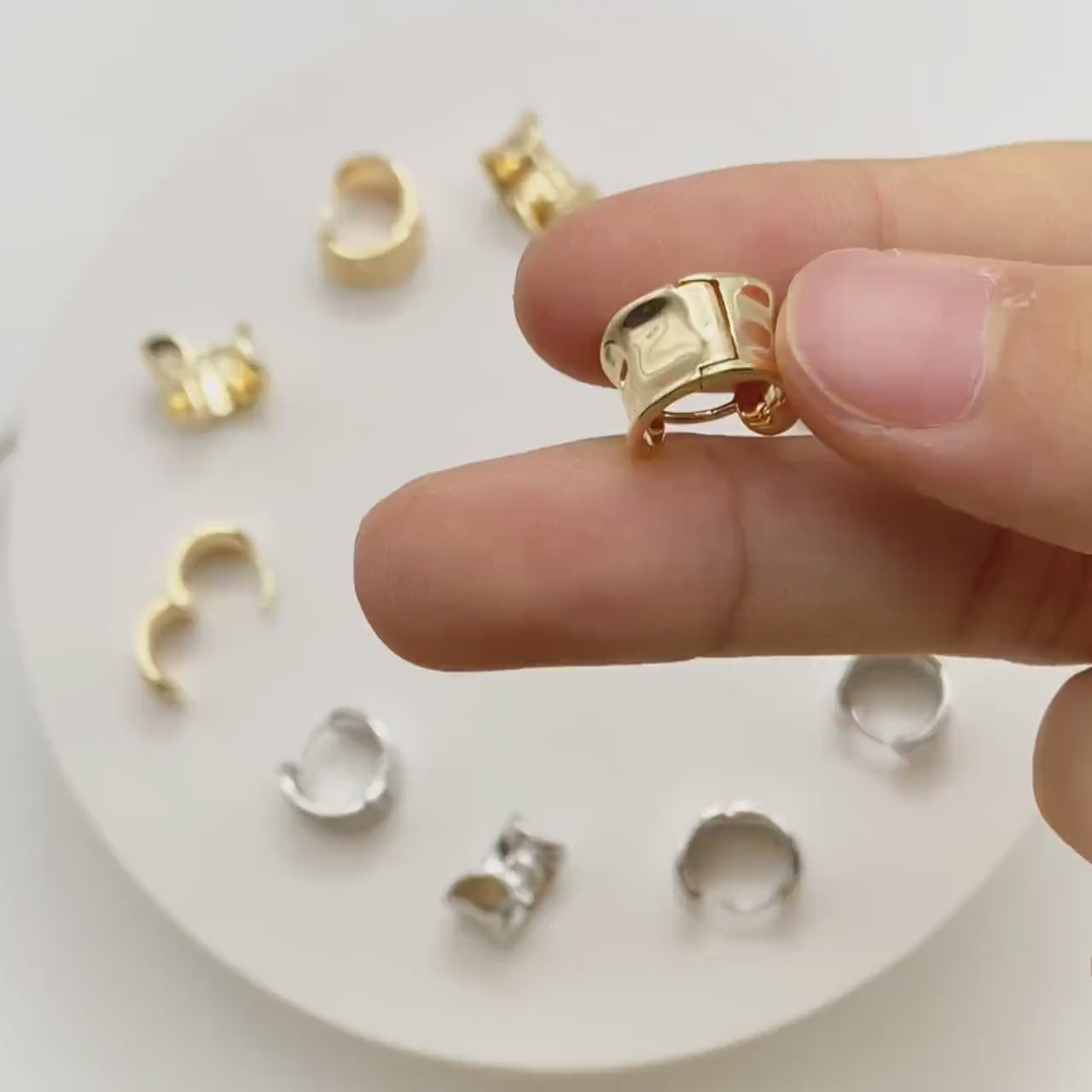 10pcs Gold/ Silver Tone Hoop Earrings, Huggie Earrings, Minimalist Earrings, Small Gold Hoops Earring (GB-4536)