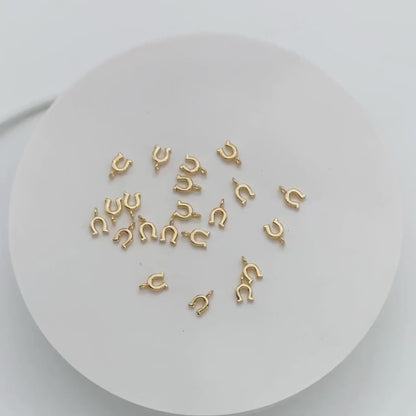 10pcs Gold Horseshoe Charm 9x5.5mm, 18K Gold plated Brass, U-shaped Pendant (GB-1439-A)