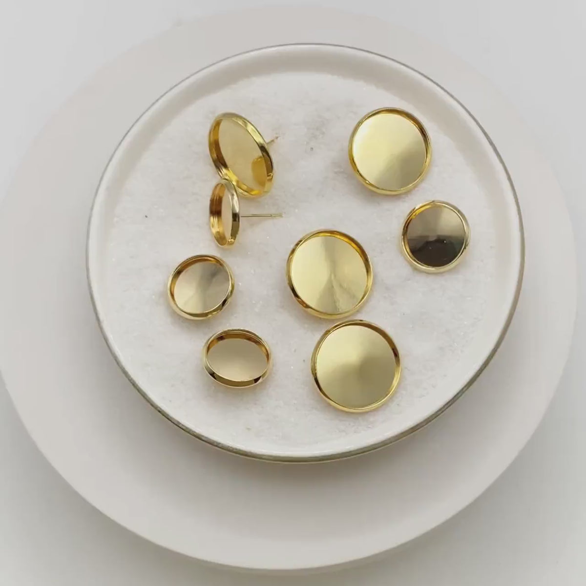 10pcs Gold Blank Base Tray Cabochon Earring Setting 12/ 16/ 18mm, Gold plated Brass Bezel Cabochon Ear Post (GB-3108)