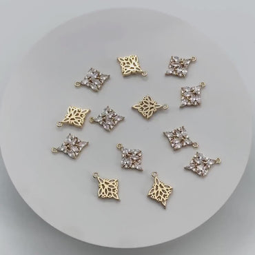 4pcs CZ pave Leaf Charms, 18K Gold plated Brass, Cubic Zirconia Leaf Pendants  (GB-3579-C)