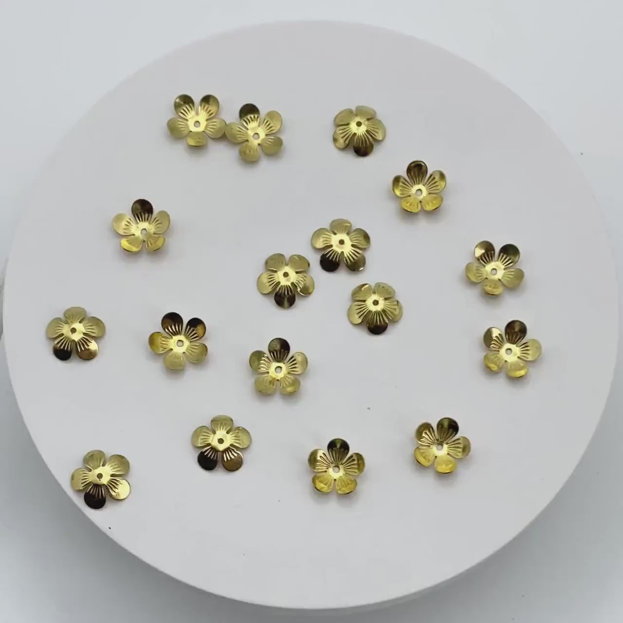 20pcs Raw Brass Floral Bead Caps 11mm, Brass Findings Wholesale  (RB-309)