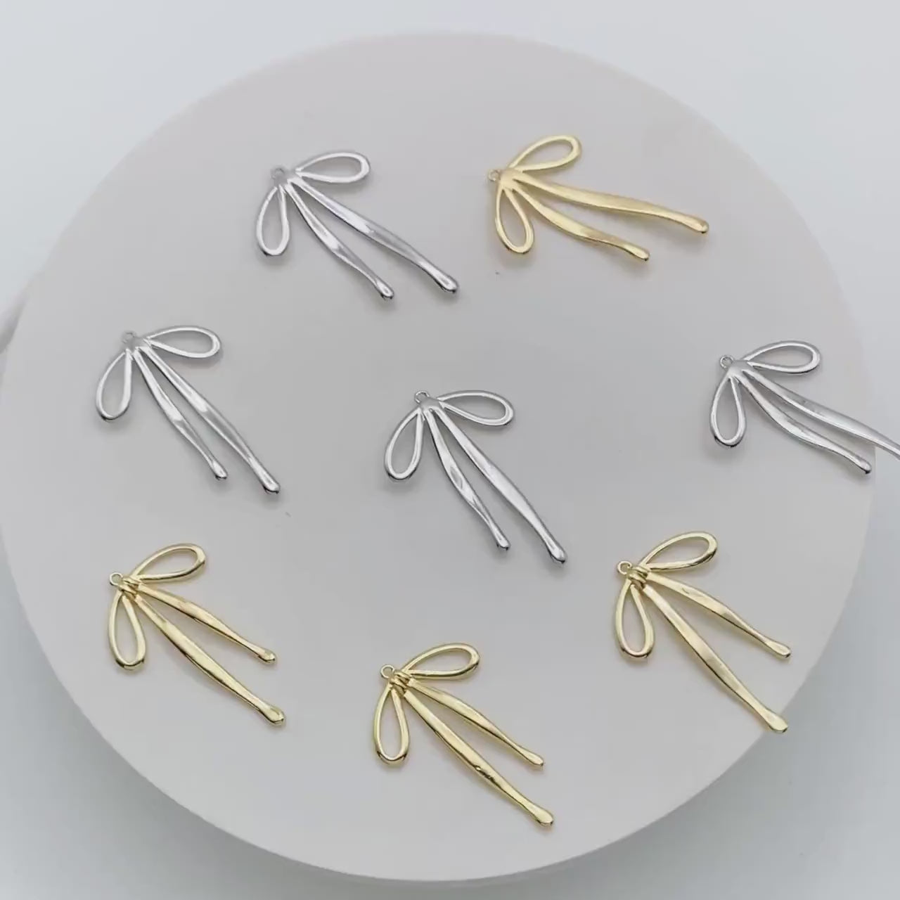 10pcs Gold/ Silver Bowknot Charms, 18K Gold/ Rhodium plated Brass Christmas Pendant (#GB-2745-F)