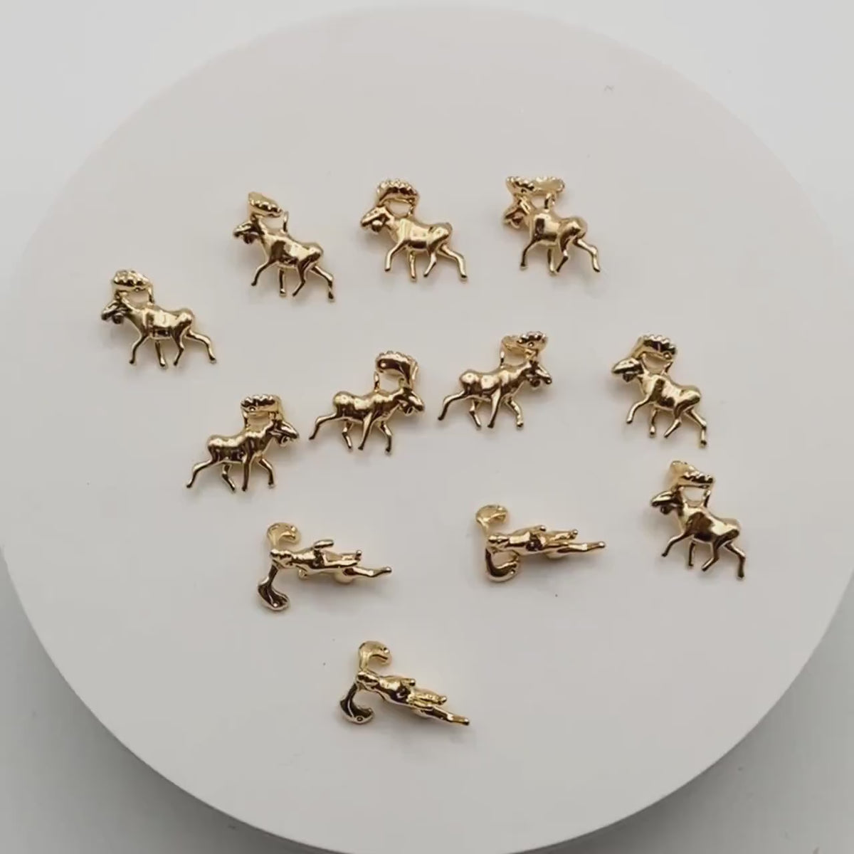 10pcs Gold Moose Charms, Elk Pendants, Jewelry Making, Diy Material, Jewelry Supplies (GB-2707-E)