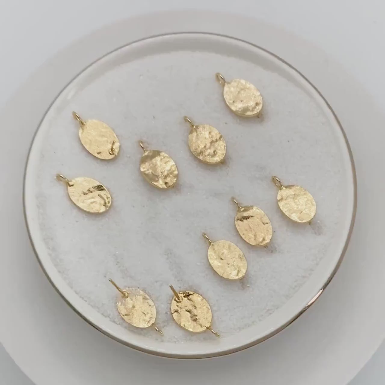 10pcs Gold/ Silver Hammered Oval Disc Earring, 16x9mm, Geometric Stud Earring Components (GB-2834)
