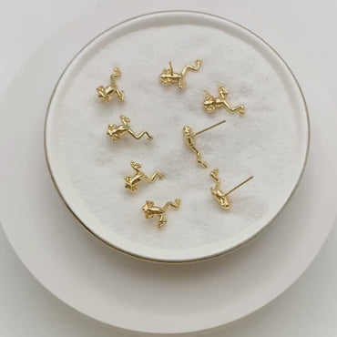 10pcs Gold Frog Earrings, Gold plated Brass, Cute Animal Stud Earrings (GB-4531)
