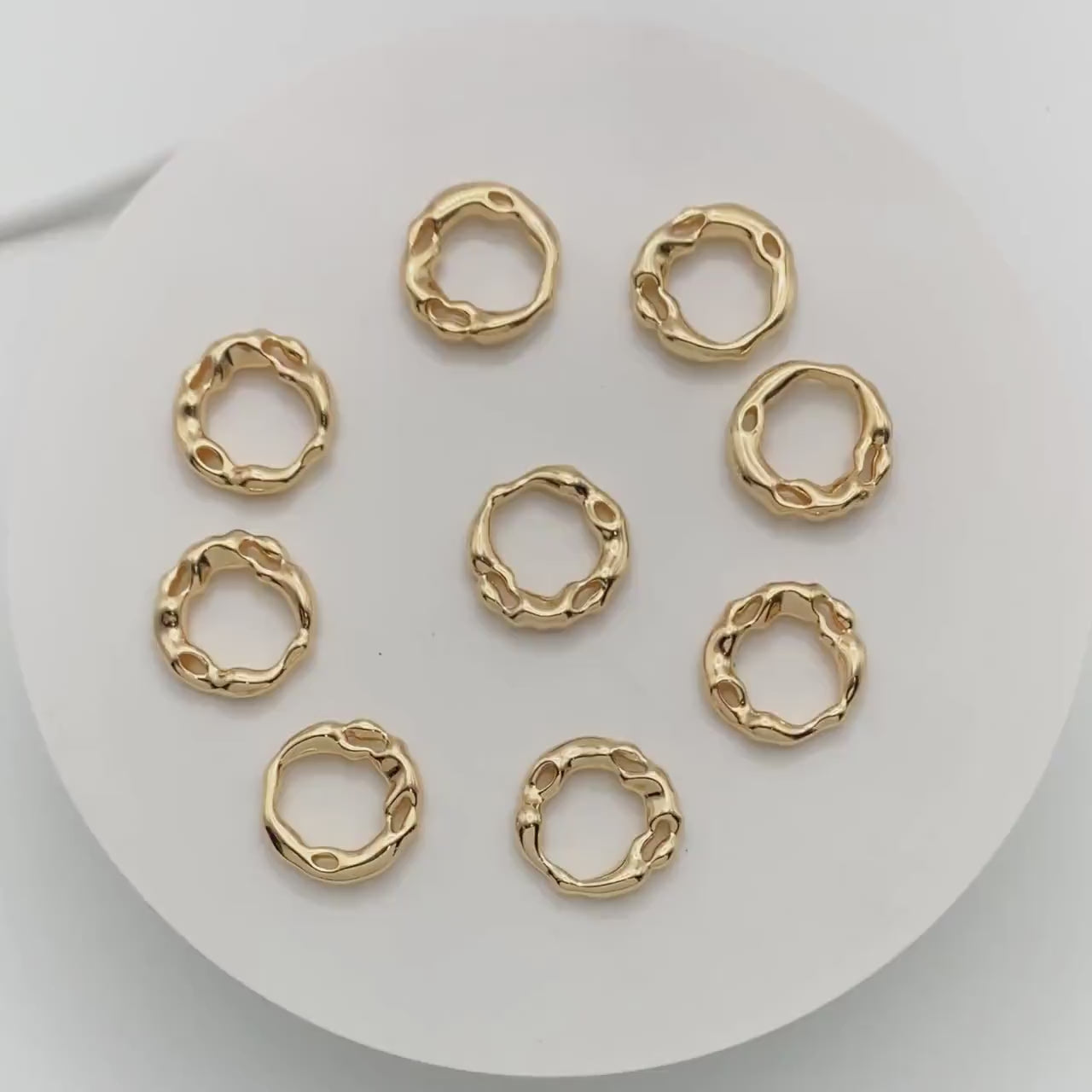 10pcs Gold Irregular Round Charms, Gold plated Brass Circle Pendant (#GB-2750-E)